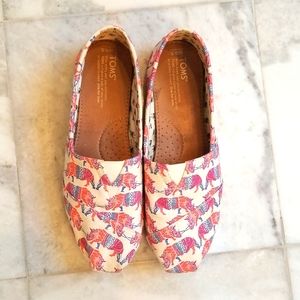 TOMS WWF Rhino Shoes Size 9.5